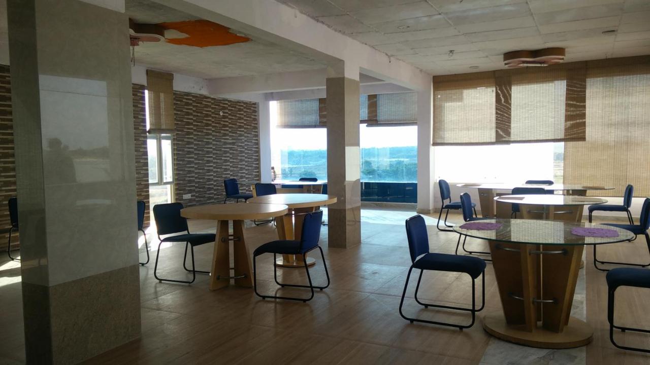 Hotel Airport Residency Bangalore Devanahalli Buitenkant foto